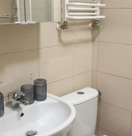 Trzecie Pietro Apartment *
